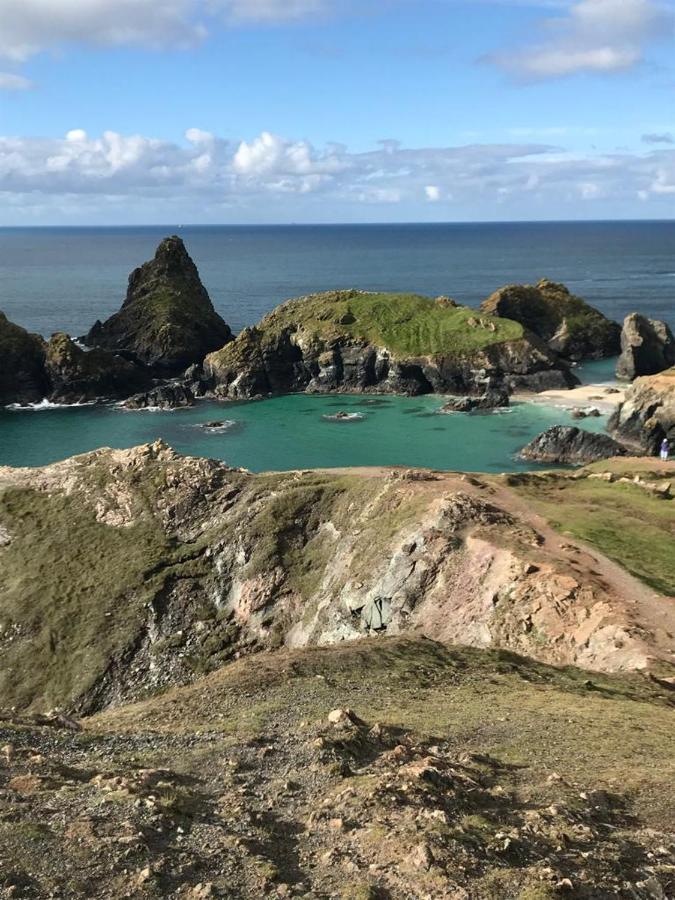 Lizard ,Mullion Holiday Caravan Экстерьер фото